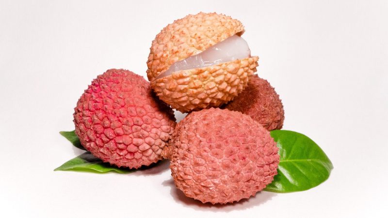 Sweet Dangers Behind Lychee, 3 Suggestions for Safely and Healthily Consuming Litchi Fruit