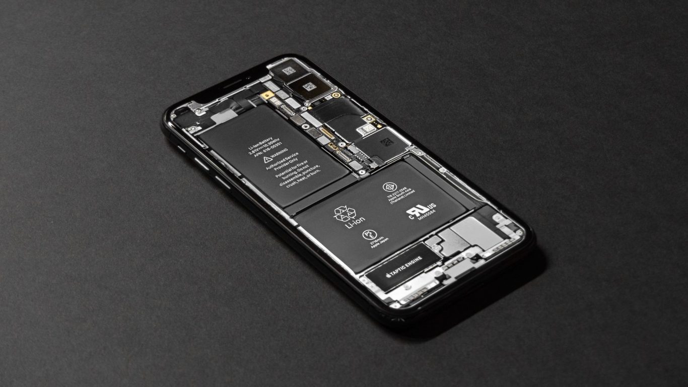 New EU Regulation Requires Removable and Replaceable Cell Phone Batteries by 2027