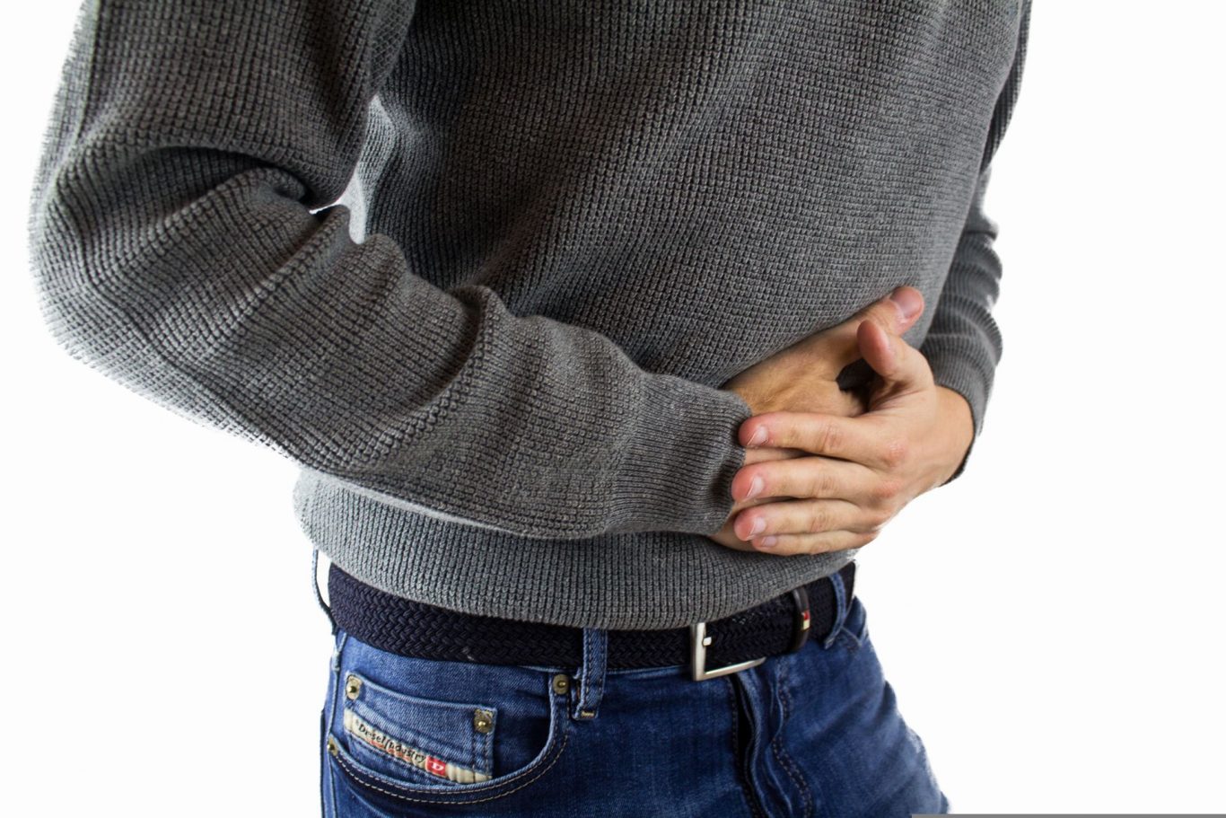 4 Common Habits That Wreck Your Stomach and Digestion