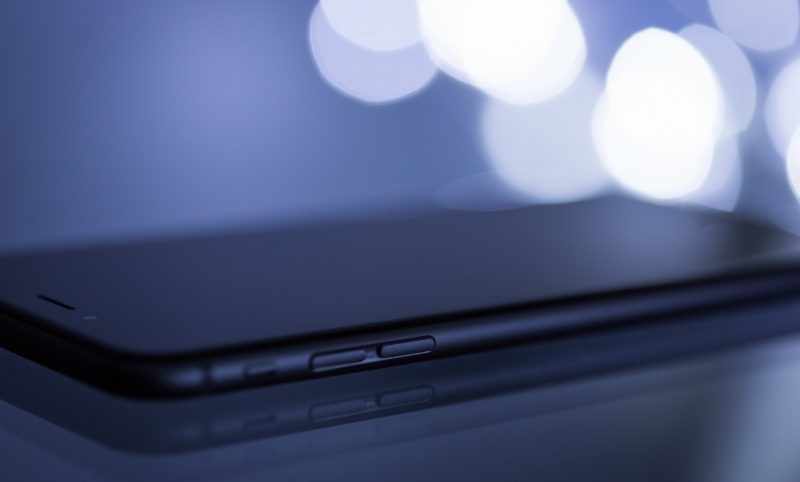 iPhones with Under-Screen Camera Technology in Development, LG Innotek as Supplier