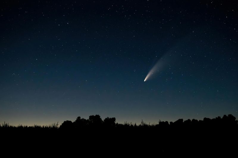 Stargazers Prepare: Bright Comet 12P/Pons-Brooks Approaching Earth for Spectacular Show