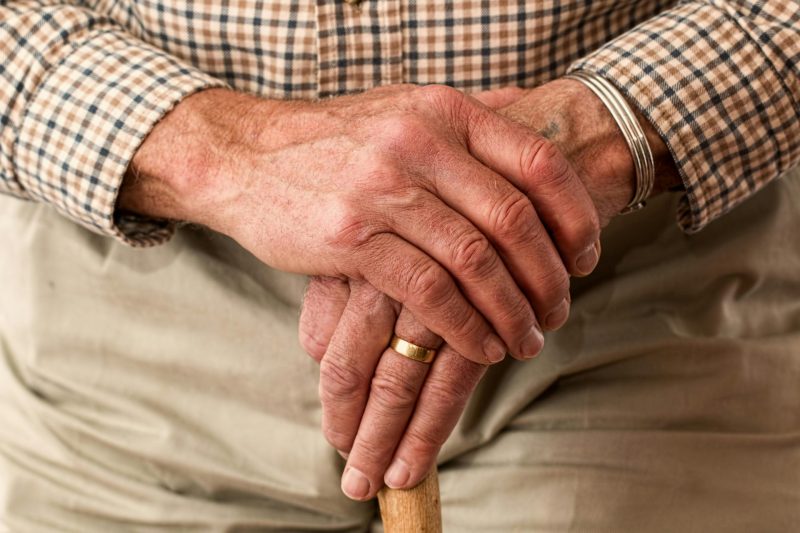 Research Indicates Aging May Be Influenced by Random Changes
