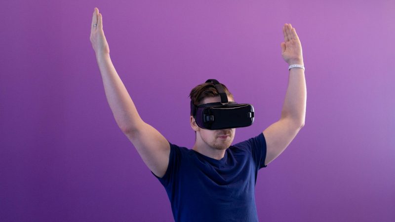 Adaptive VR Sports Games: A Solution to Player Retention Issues