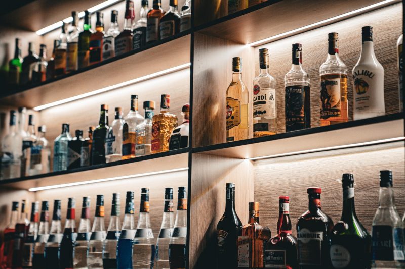 U.S. Surgeon General Highlights Cancer Risks of Alcohol, Calls for Warning Labels