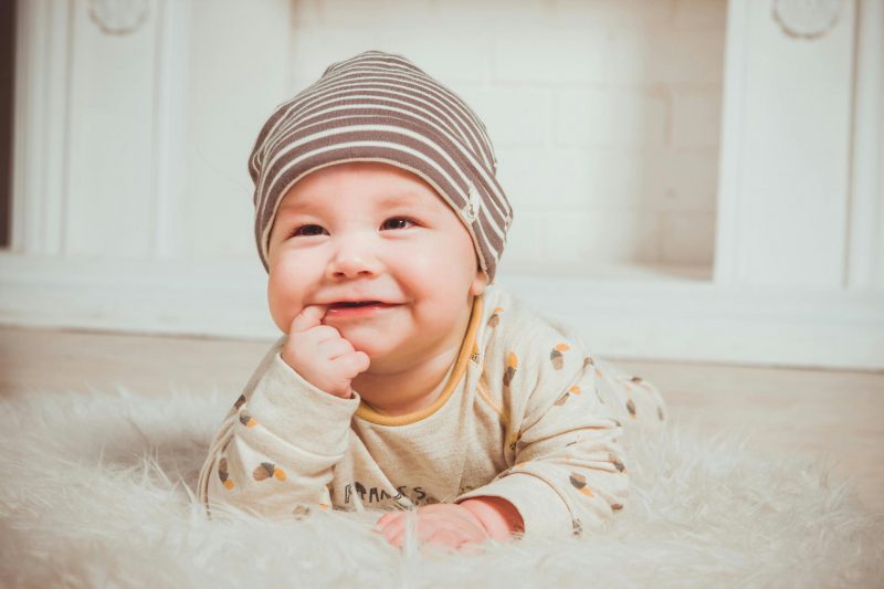 Infants Begin Understanding Unseen Objects Through Language by 15 Months