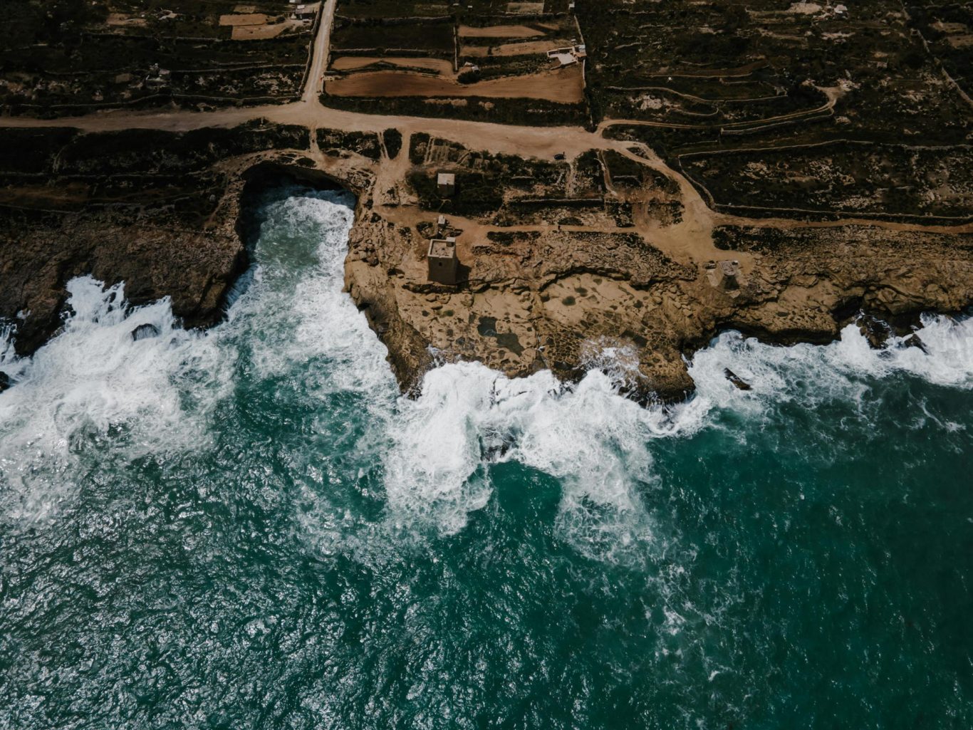 Global Land Water Loss Surpasses Ice Melt, Driving Sea Level Rise and Ecological Risk