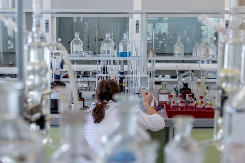Finnish Scientists Develop Green, Efficient Method for Silver Recovery from E-Waste