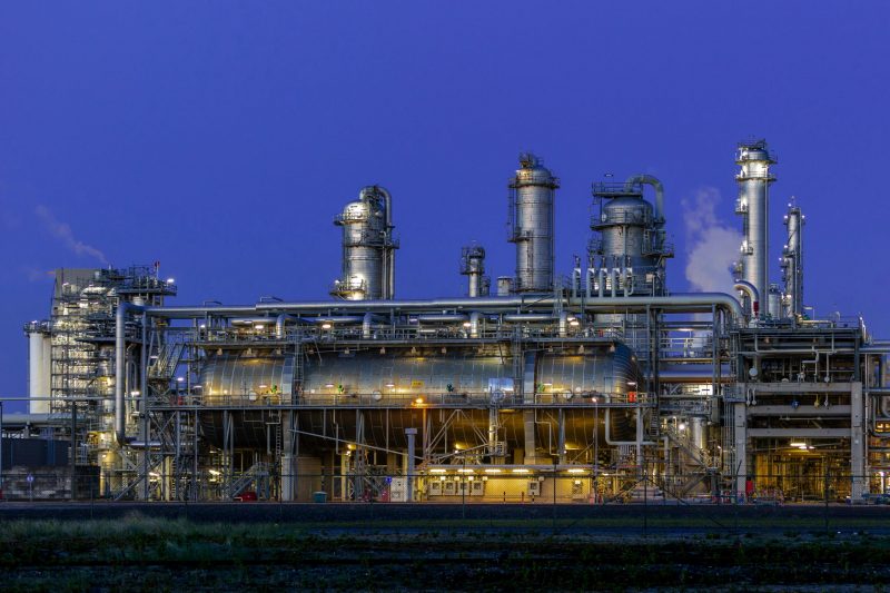 Revolutionary MIT Membrane Technology Could Cut Refining Energy Use by 90%