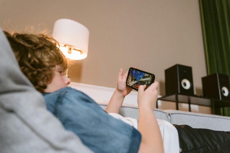 Study Links Screen Addiction to Teen Depression and Anxiety